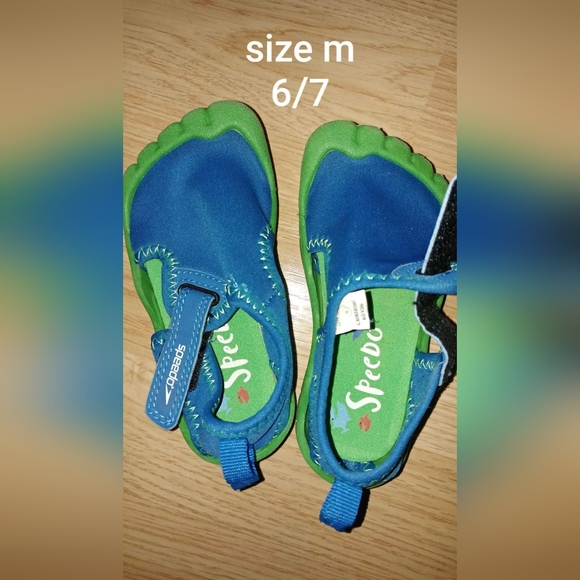 Toddler water shoes size 6/7 speedo - Picture 1 of 1